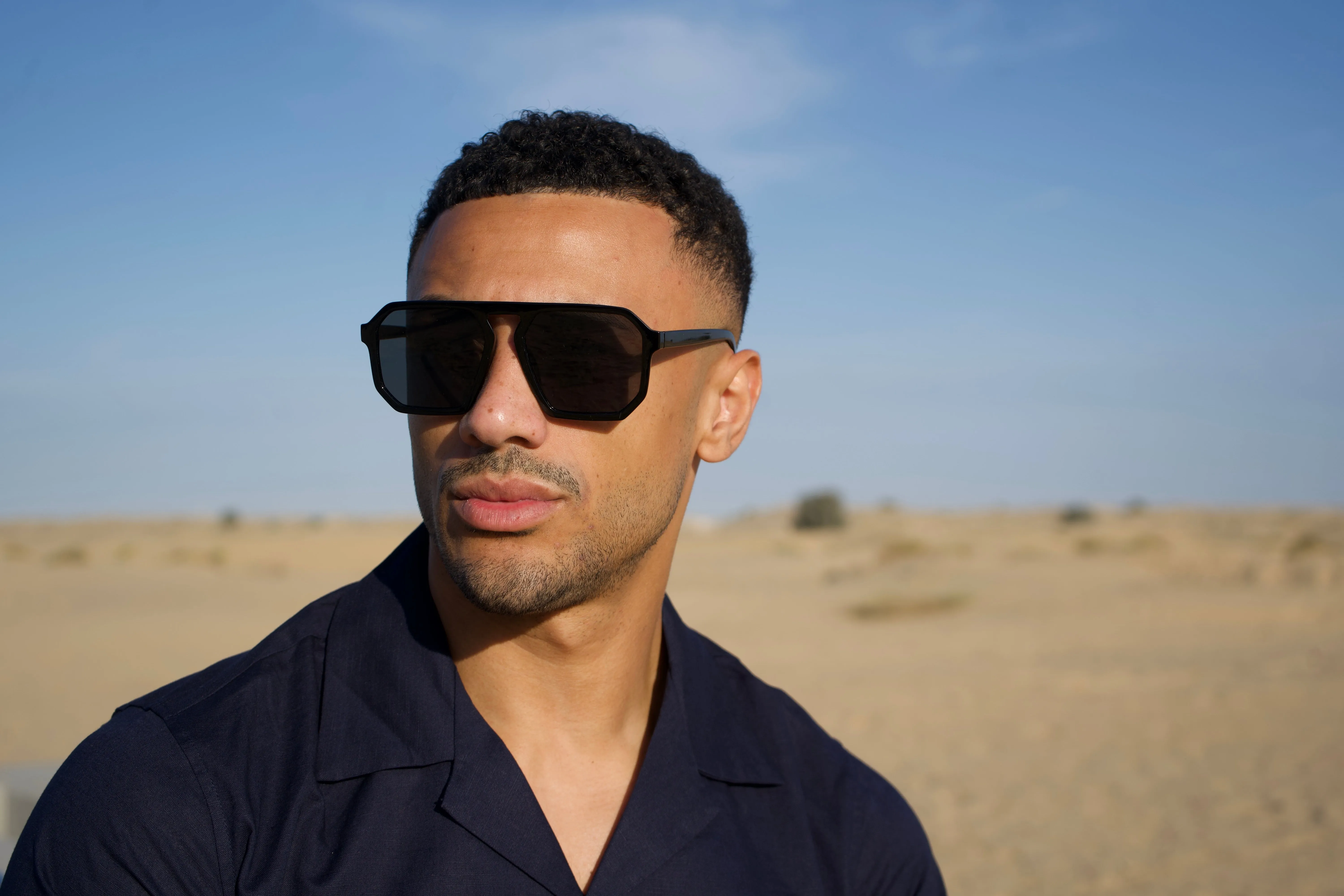 Capo Single Bridge Aviator Sunglasses - Black