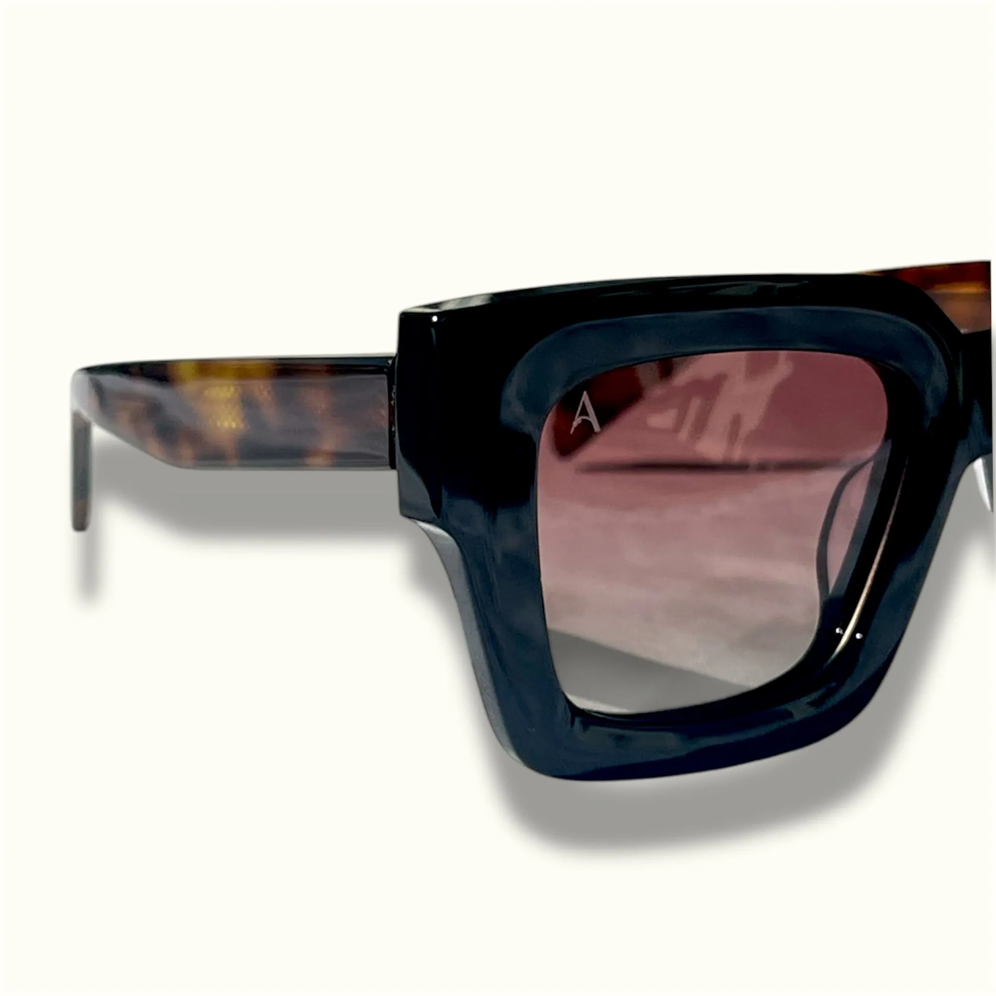 Lady Money oversized sunglasses