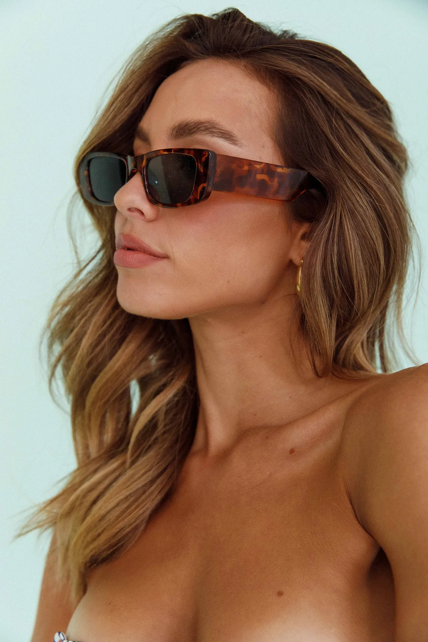 Monica Classic 90's Square Frame Sunglasses Tort