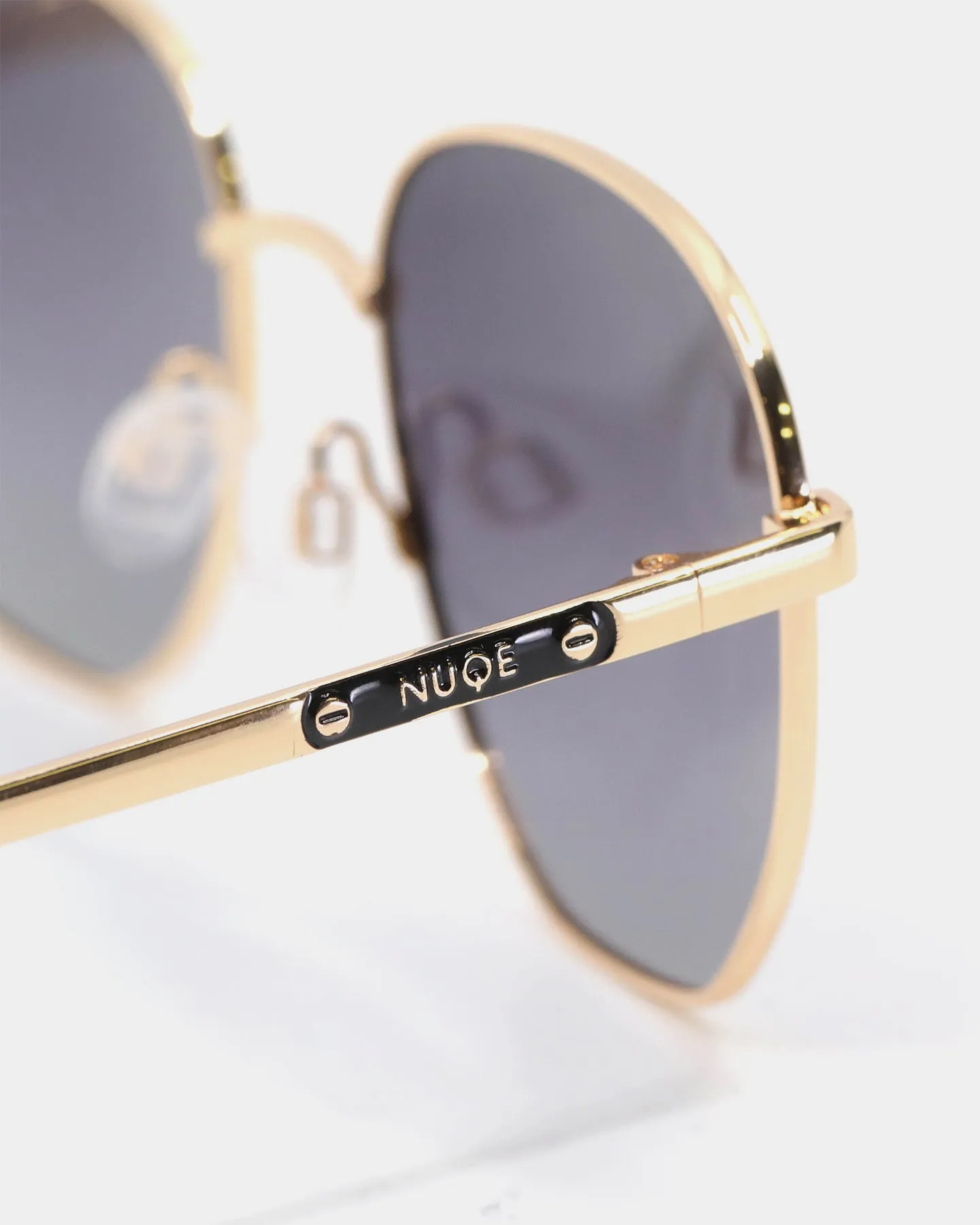 NUQE Men's Rewind Sunglasses Black/Gold